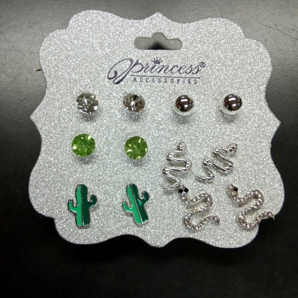 Desert Theme Stud Earrings NEW - Picture 2 of 5